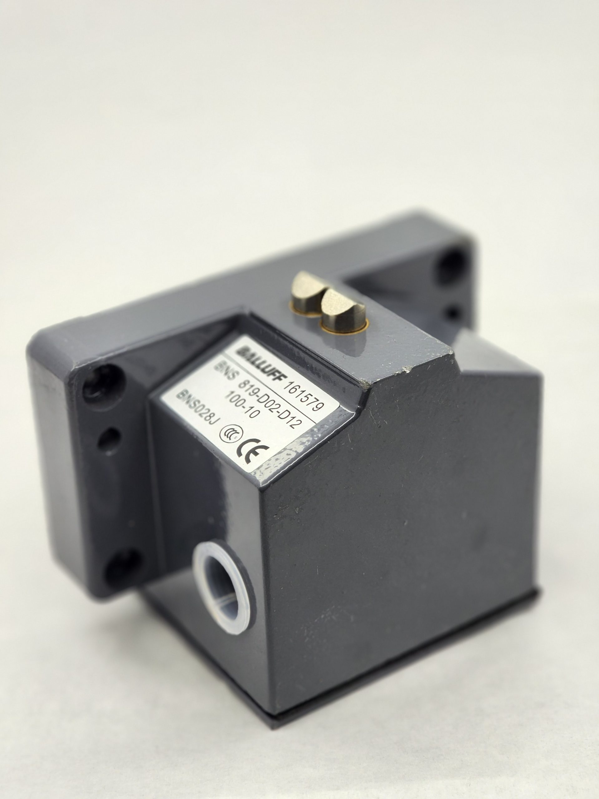 BNS 819-D02-D12-100-10  BALLUFF Eksen Switchi