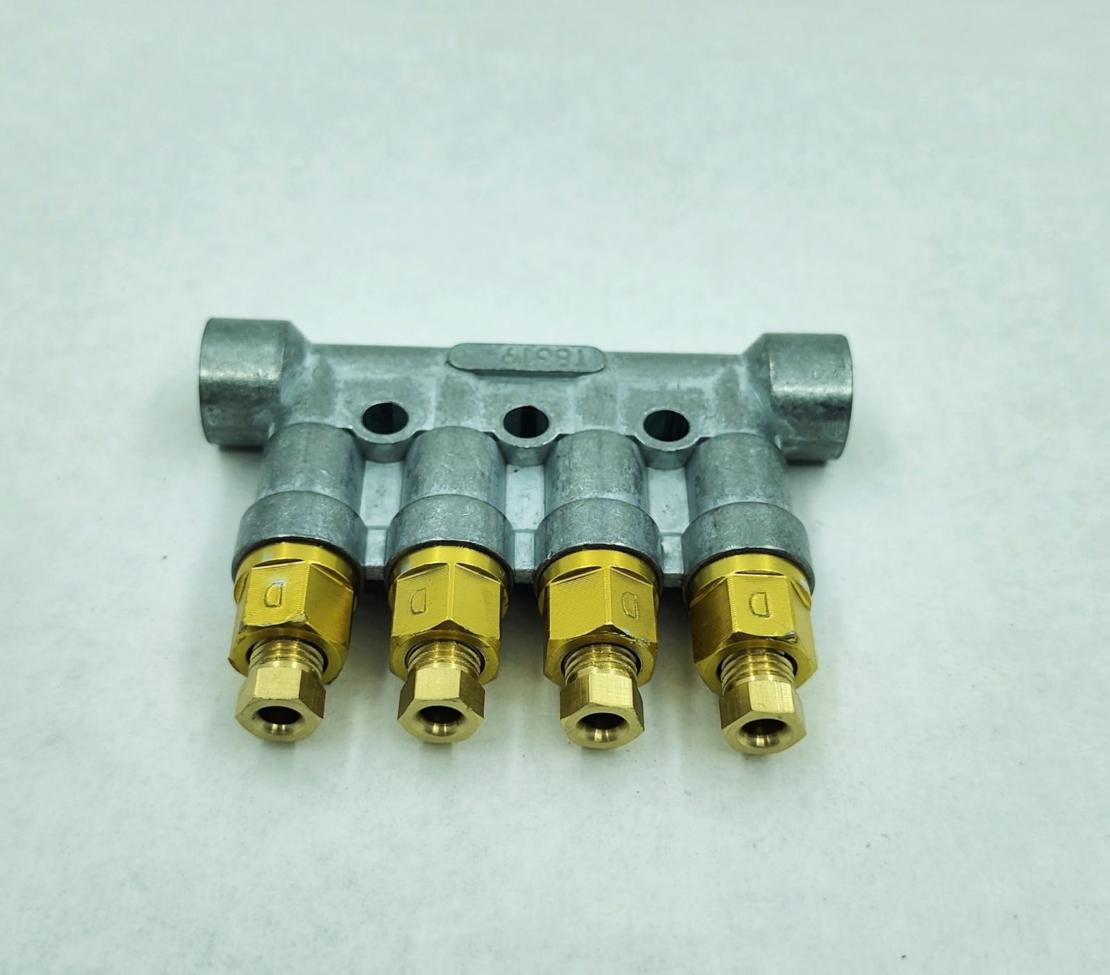 Cnc Yağ Dağıtıcı.  T-86 DOZAJLAMALI 4 lü