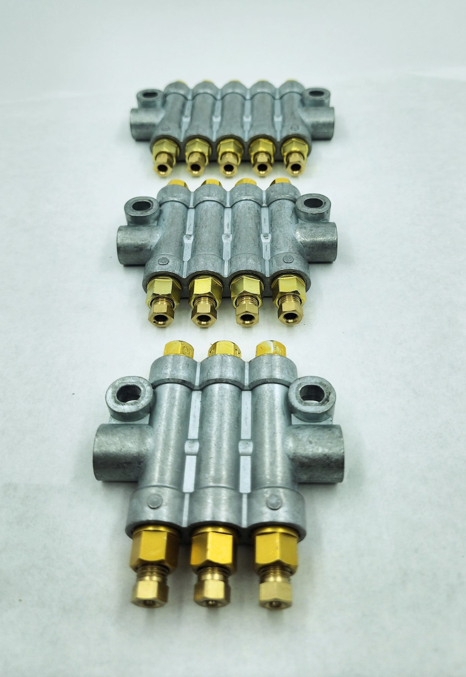 Cnc Yağ Dağıtıcı.  ...ZLFG- 4 lü  İĞNELİ PİSTONLU