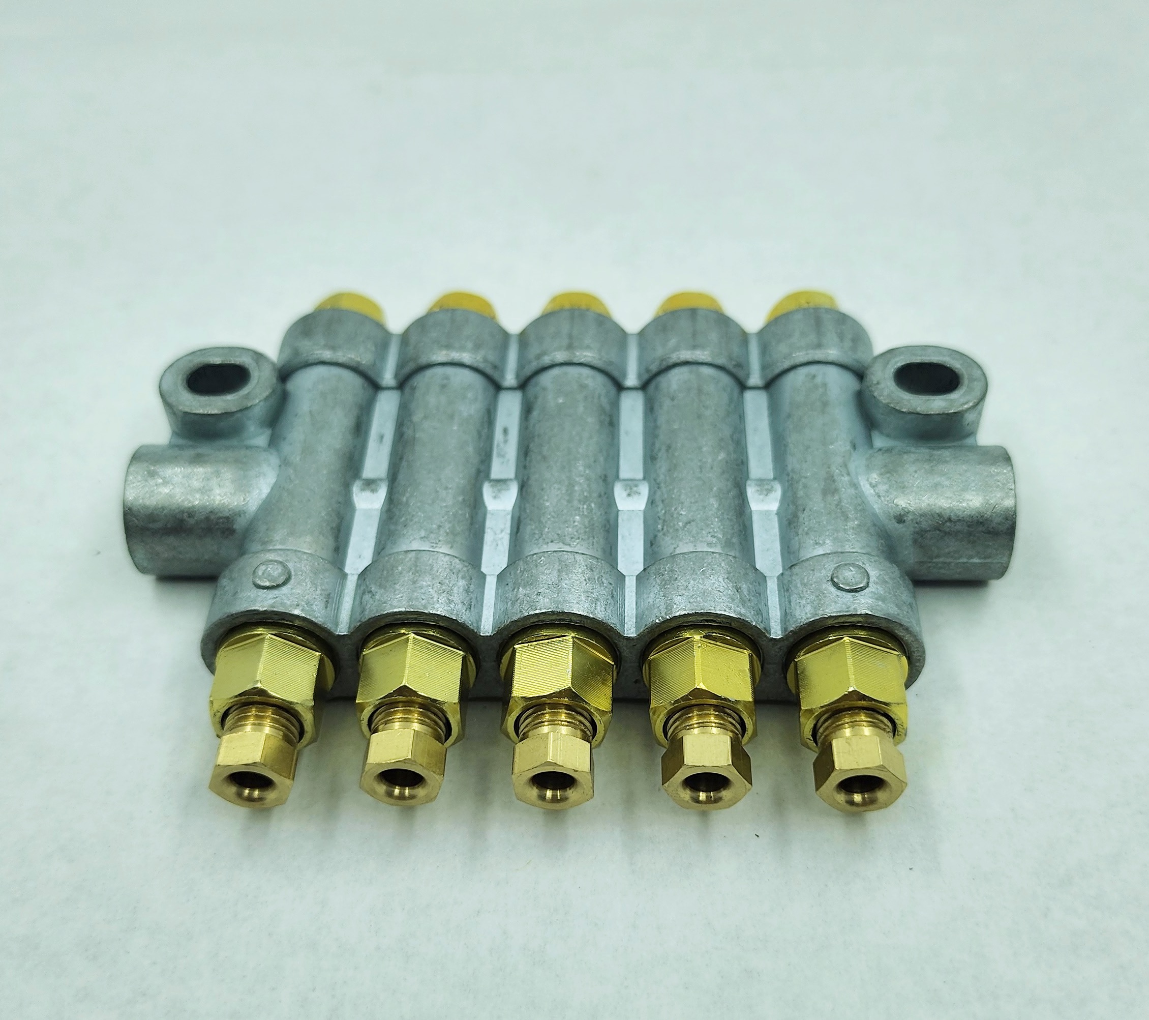 Cnc Yağ Dağıtıcı... ZLFG- 5 li   İĞNELİ PİSTONLU